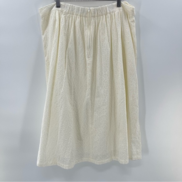Modcloth Cream Retro Cotton Eyelet A-line Skirt with Bow Detail - Size 1X - Picture 11 of 14